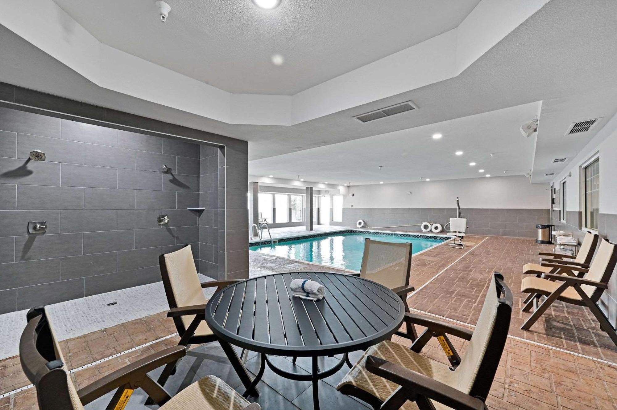 Country Inn & Suites By Radisson, Bloomington-Normal Airport, Il Εξωτερικό φωτογραφία